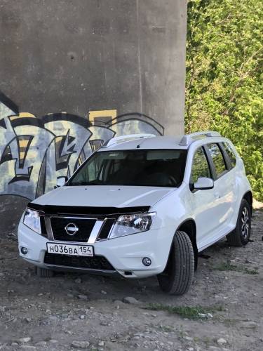 Дефлектор капота Nissan Terrano 14-  NS69